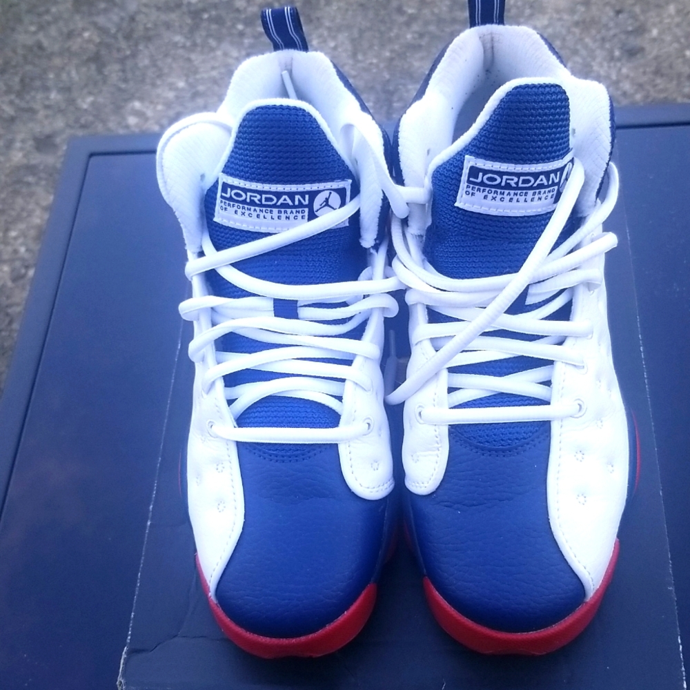 Jordan Jumpman Team II BG sneakers 6.5M